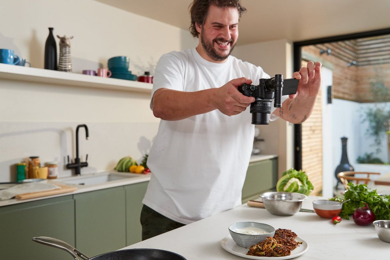 دوربین بدون آینه کانن Canon EOS R50 Camera Body