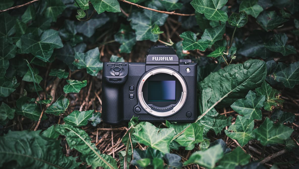 دوربین عکاسی فوجی‌فیلم  FUJIFILM GFX 100 II