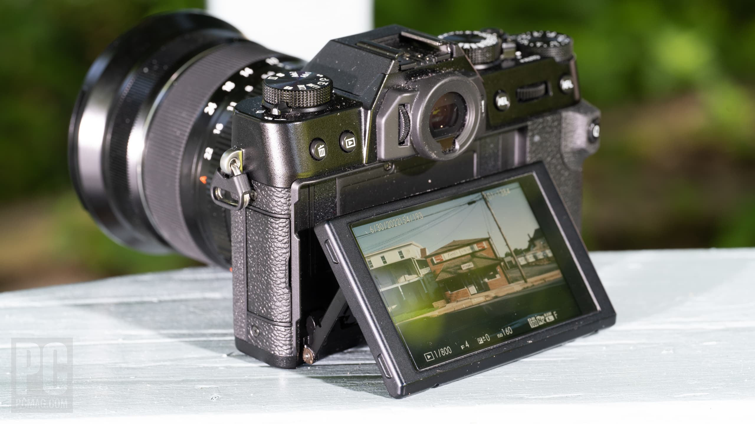 دوربین بدون آینه فوجی‌فیلم  FUJIFILM X-T30 II