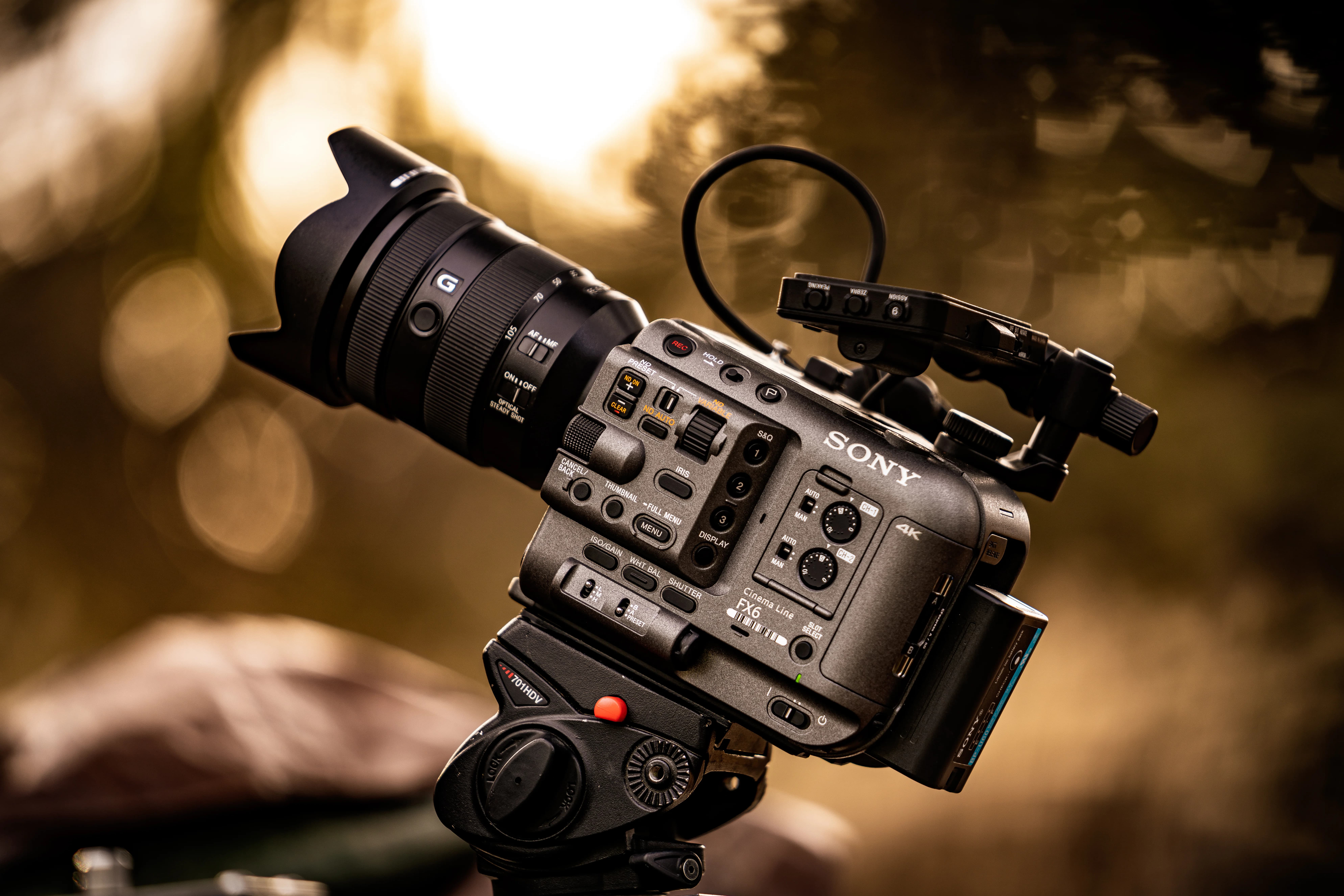 دوربین فیلمبرداری حرفه ای سونی مدلSony FX6 Full-Frame