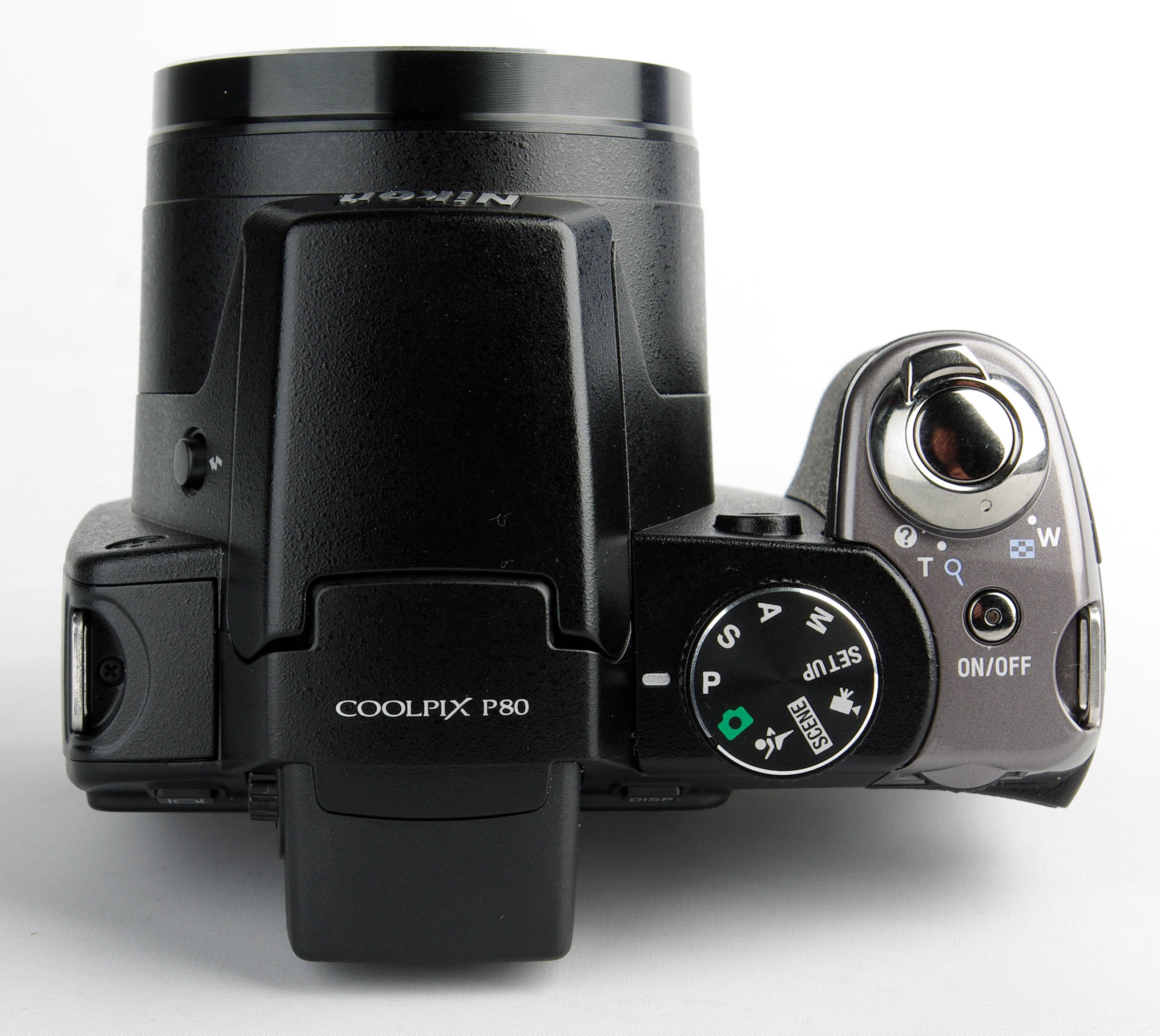Nikon P80