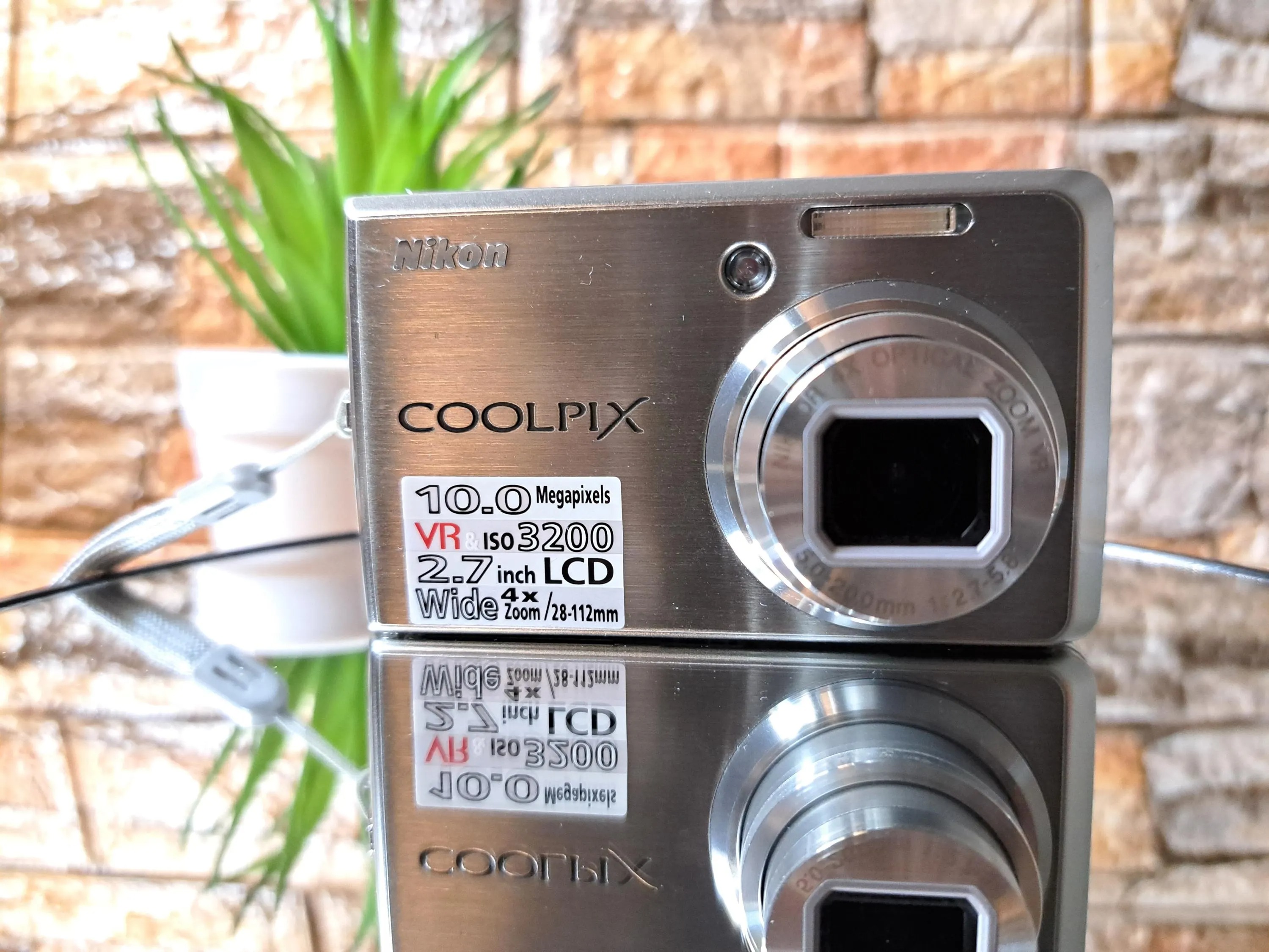 Nikon Coolpix S600