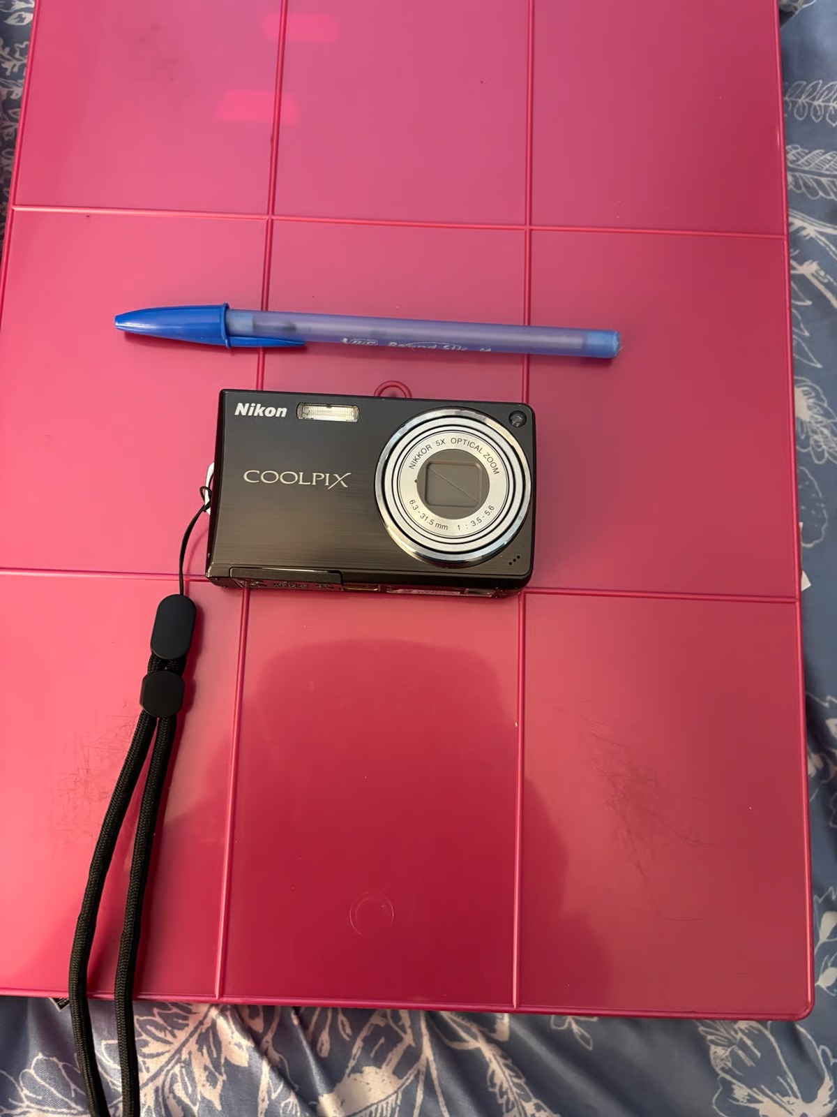 دوربین Nikon Coolpix S550