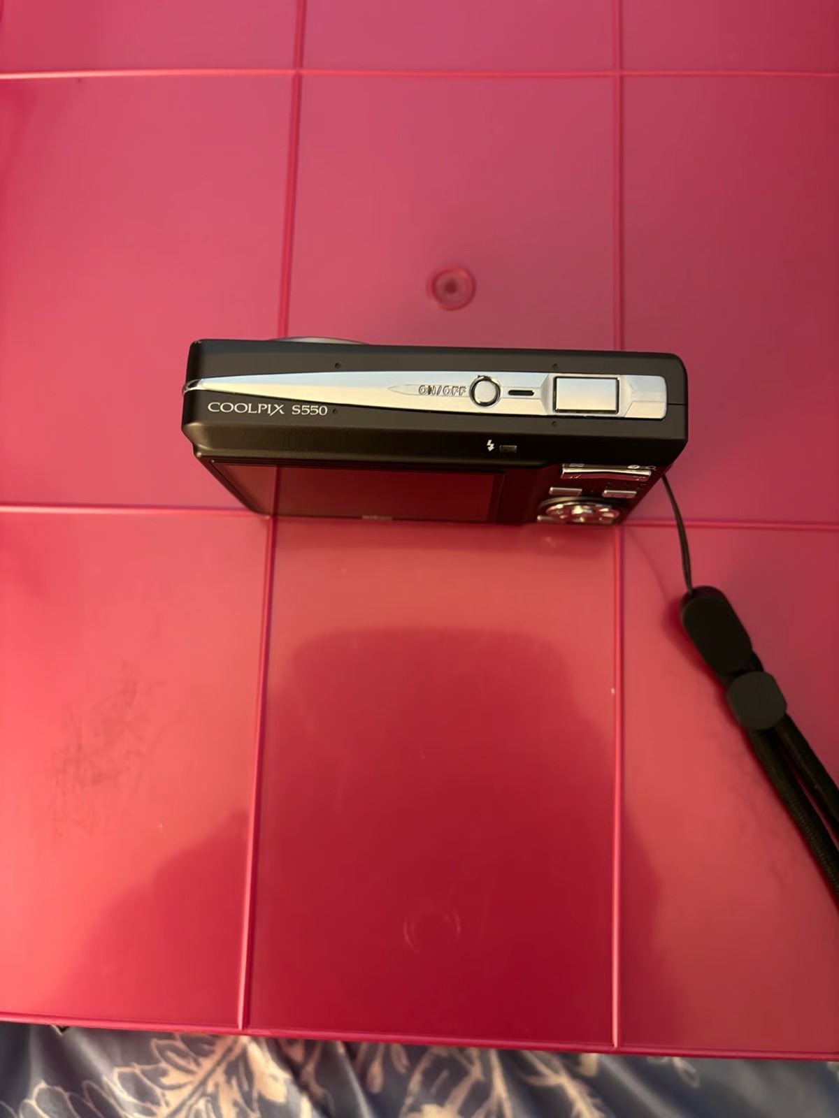 دوربین Nikon Coolpix S550