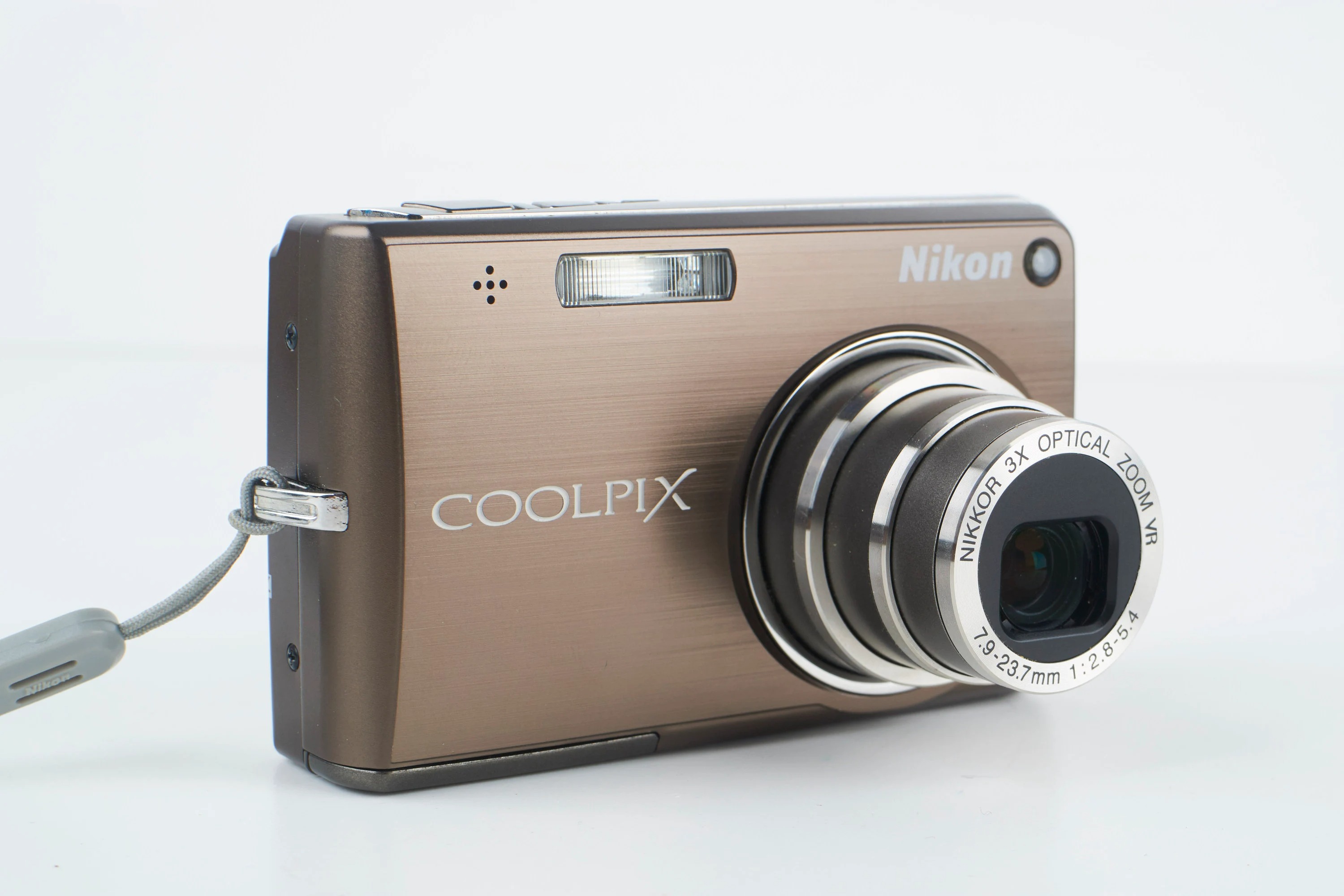 Nikon Coolpix S700