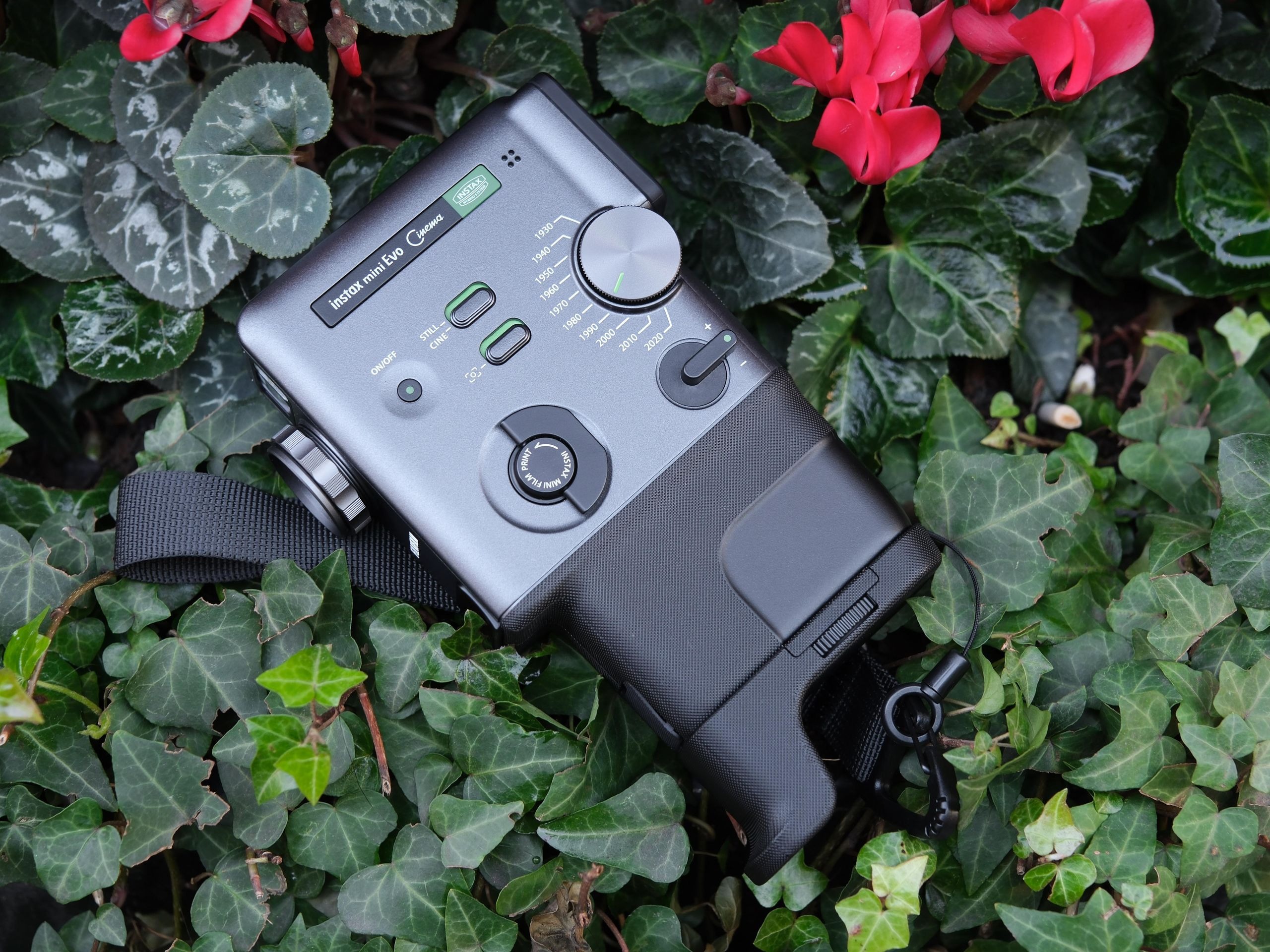 دوربین چاپ سریع Instax mini Evo Cinema