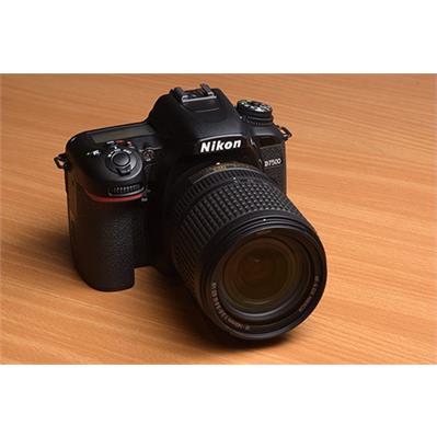 نیکون Nikon D7500 4