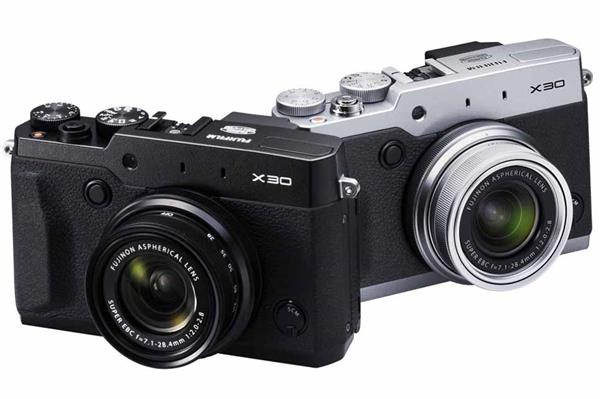 فوجی فیلم دوربین دیجیتال عکاسی X30 را معرفی می کند
