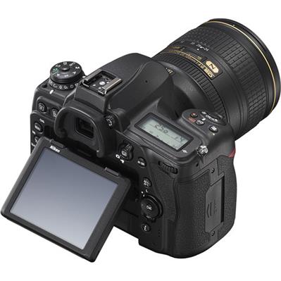 دوربین نیکون Nikon D780