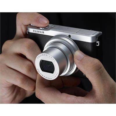 Fujifilm XQ2 3