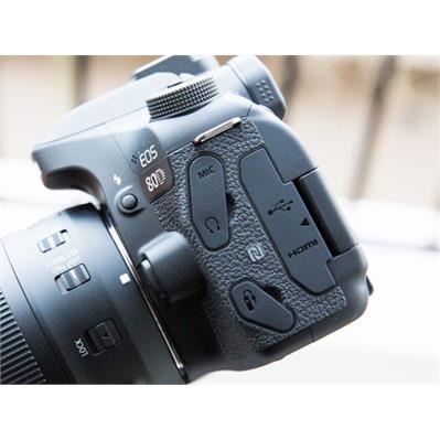Canon EOS 80D 10