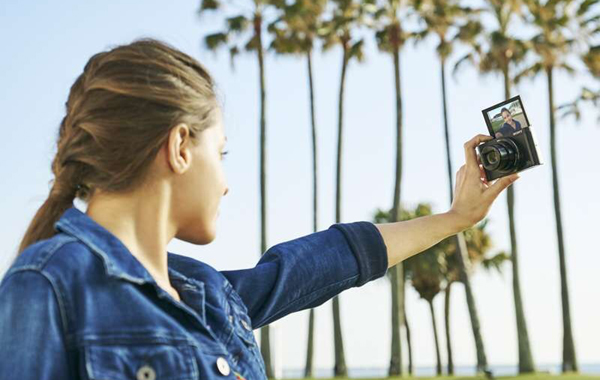 sony cyber-shot wx500 2