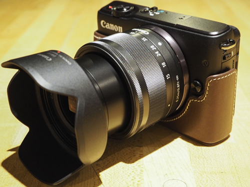canon EOS M10 11